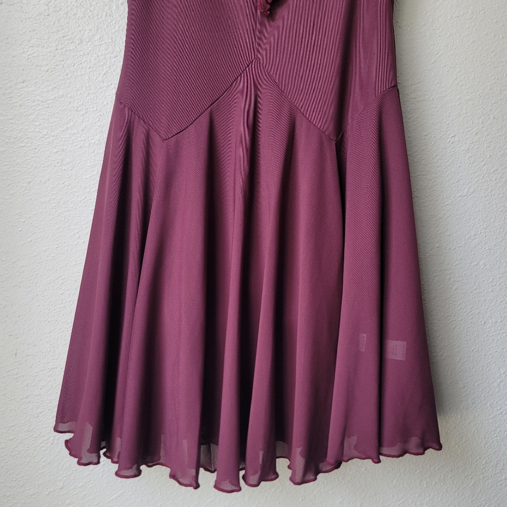 Halara NWT Ruffle V Neckline Mini Dress Size XSmall In Burgundy - Picture 3 of 7
